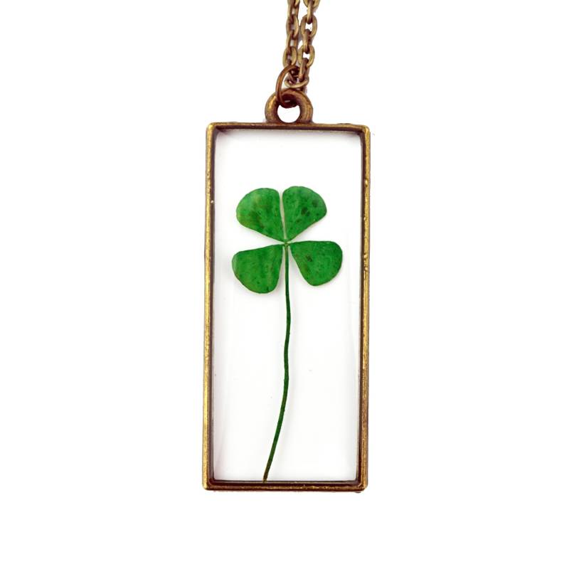 Vierblättriges Kleeblatt, Echtes Vierblättriges Glücksanhänger, St. Patricks Day Schmuck, Blattgold-Harz-Anhänger Vierblättriges Kleeblatt, Echtes Vierblättriges Glücksanhänger, St. Patricks Day Schmuck, Blattgold-Harz-Anhänger von PrettyPickle