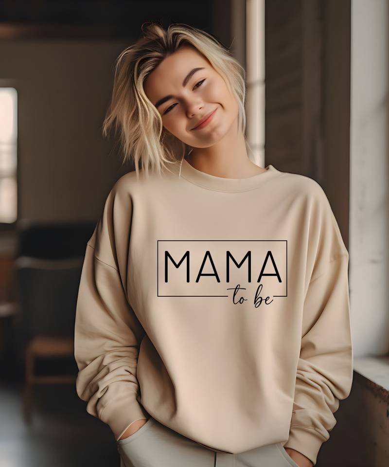 Mama To Be Pullover Sweatshirt Sweater Mom Geschenk Schwanger Schwangerschaftsankündigung Schwangerschafttspulli Pregnant von PrettyPrintyLilli