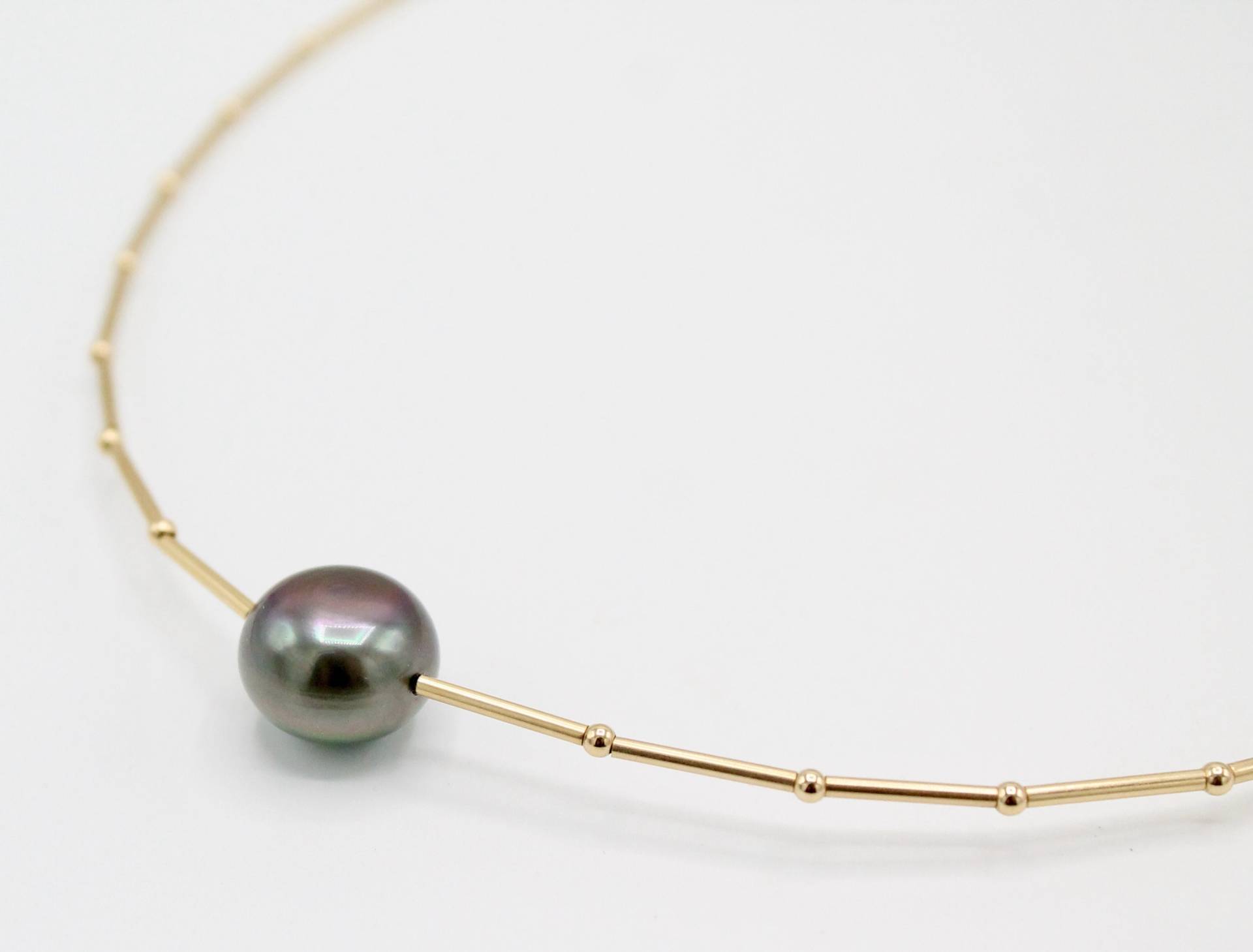 Schwarze Tahiti Perlenkette Aus 585Er Gold Massiv Moderner Perlenschmuck Schwarze Tahiti Perlenkette Aus 585Er Gold Massiv Moderner Perlenschmuck von PrettyShinyJewels