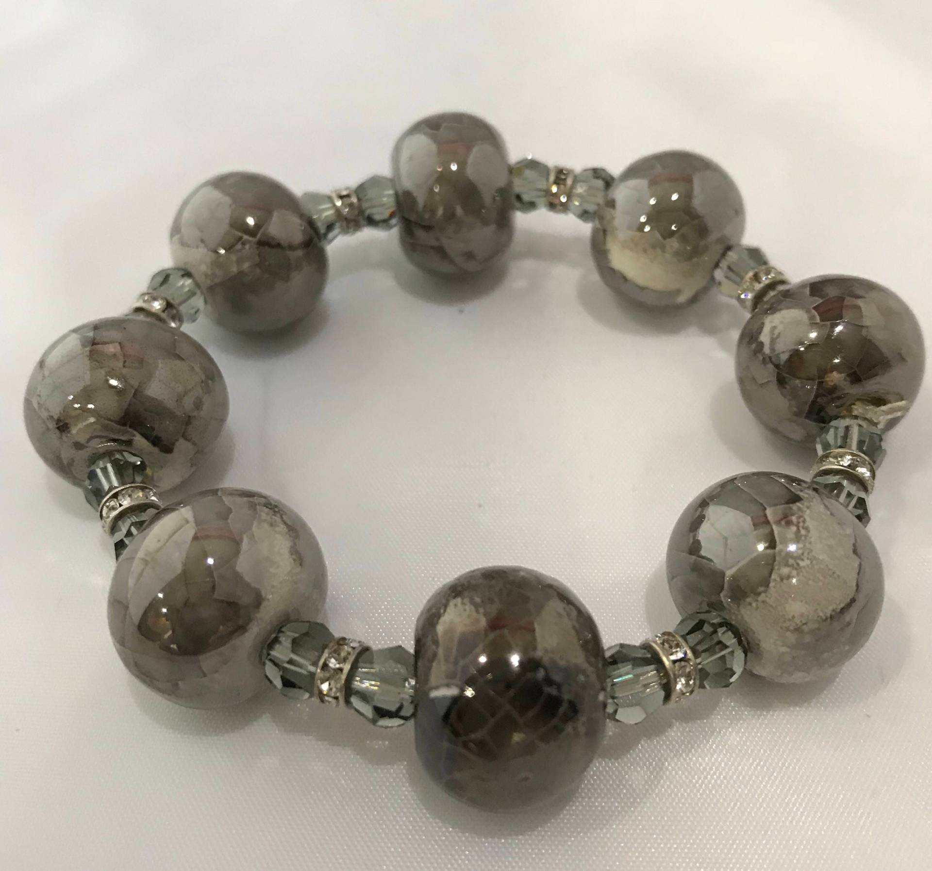 Grauen Nebel Stretch-Armband Grauen Nebel Stretch-Armband von PrettyStacks