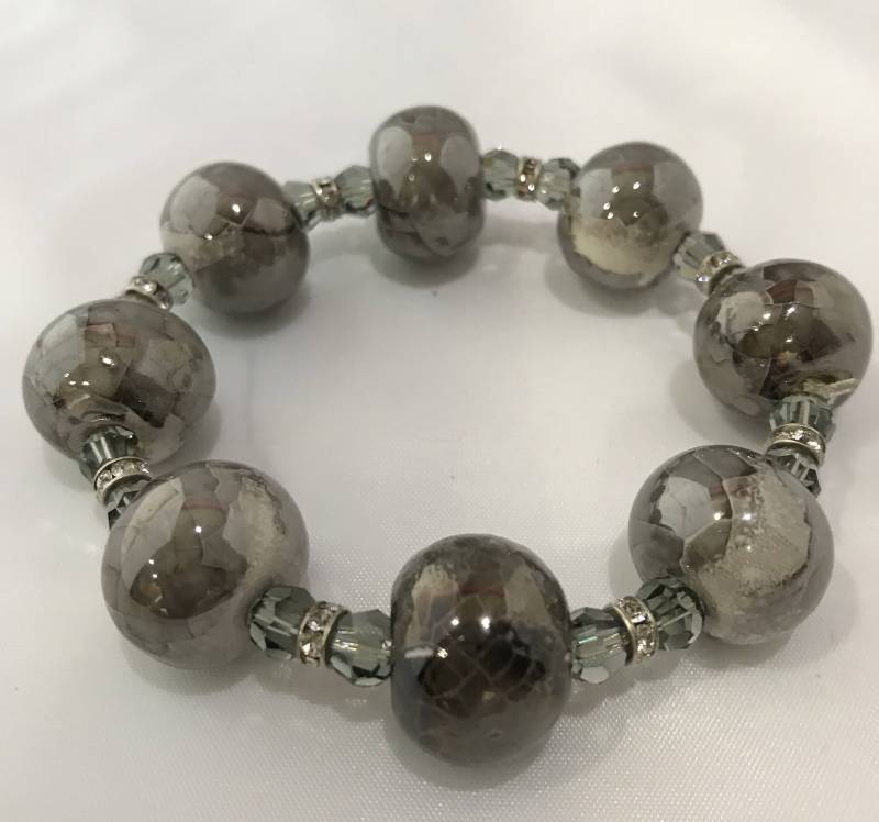 Grauen Nebel Stretch-Armband Grauen Nebel Stretch-Armband von PrettyStacks
