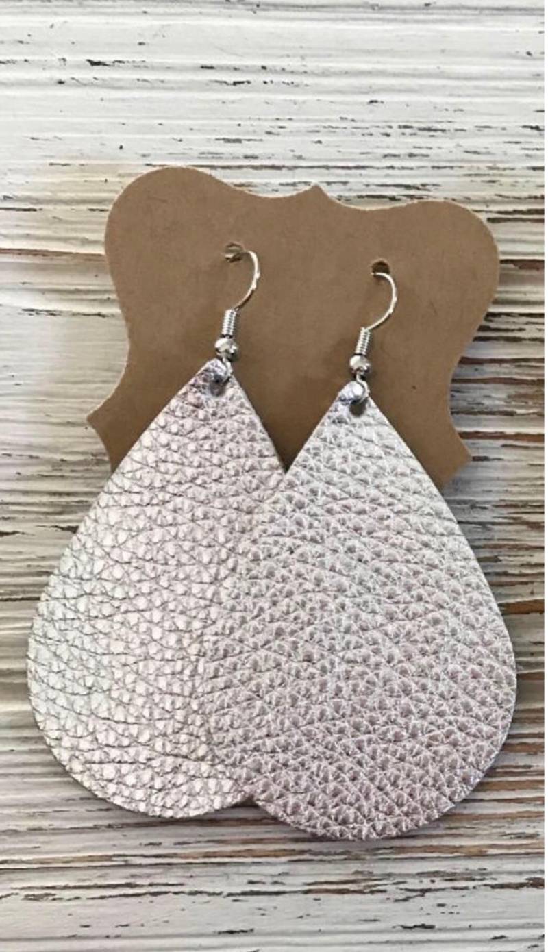 Leder Ohrringe-Leder Tropfen Ohrringe-Rindsleder Ohrringe-Haar Auf Fell Ohrringe-Farbwahl-Versandkostenfrei von PriceLeatherworks