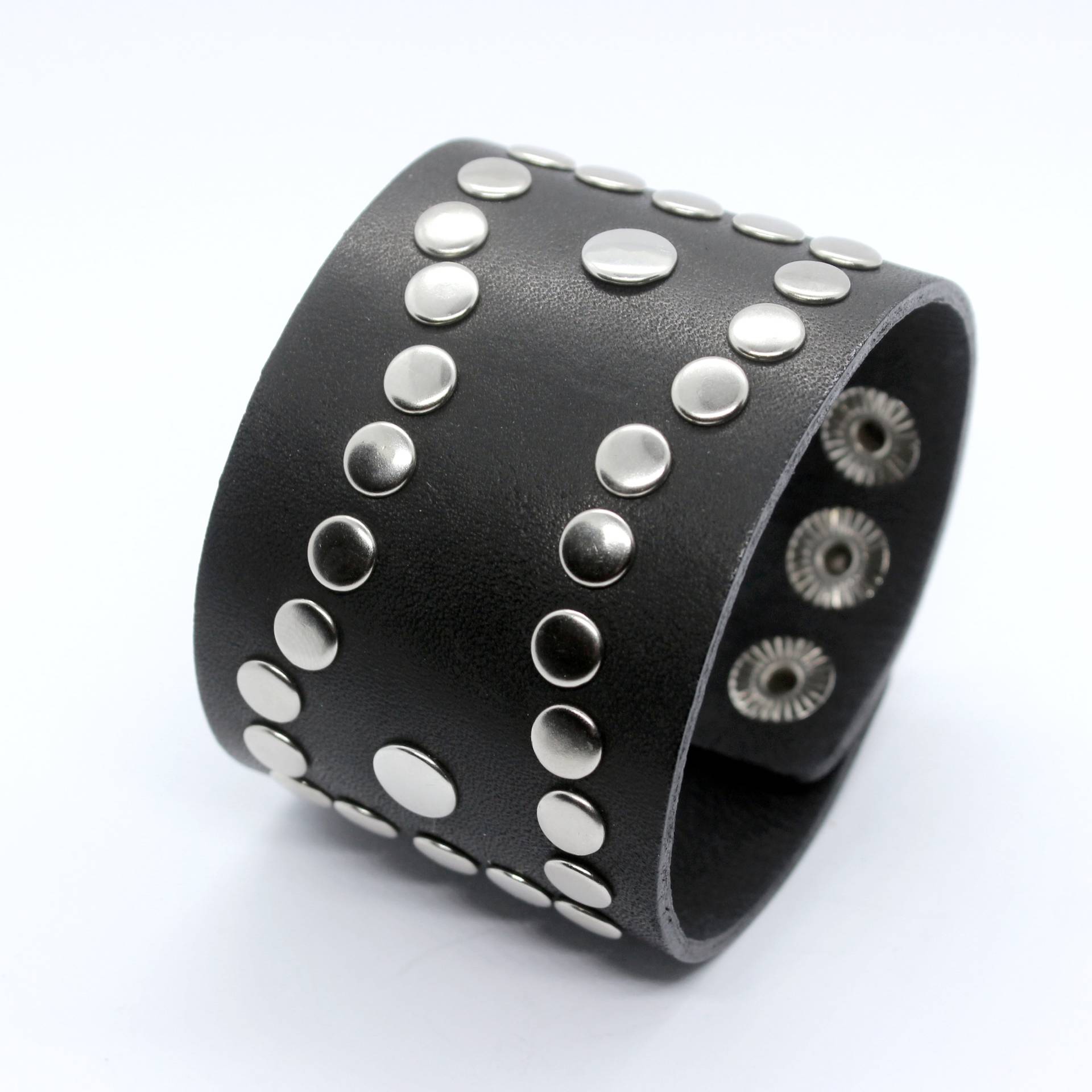 Dominic - Genietetes Schwarzes Leder Manschettenarmband Biker Rock Style Dominic - Genietetes Schwarzes Leder Manschettenarmband Biker Rock Style von PrideAndBright