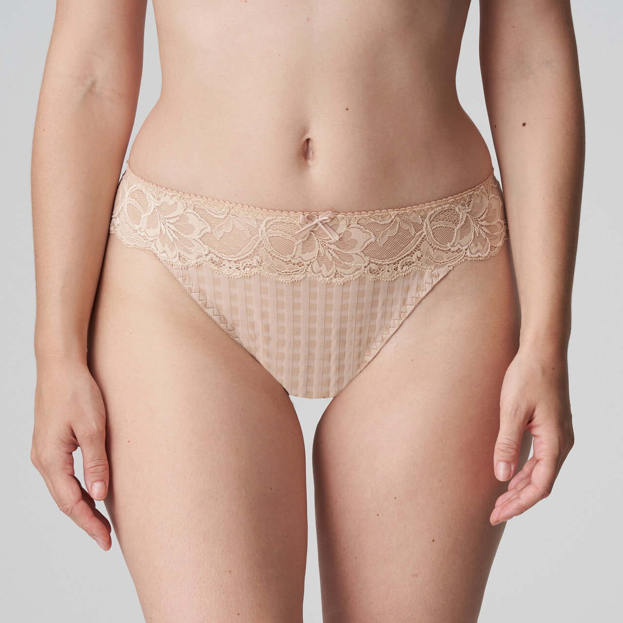 PrimaDonna Madison String Slip, Farbe: Beige, Größe: 38, Damen von Prima donna