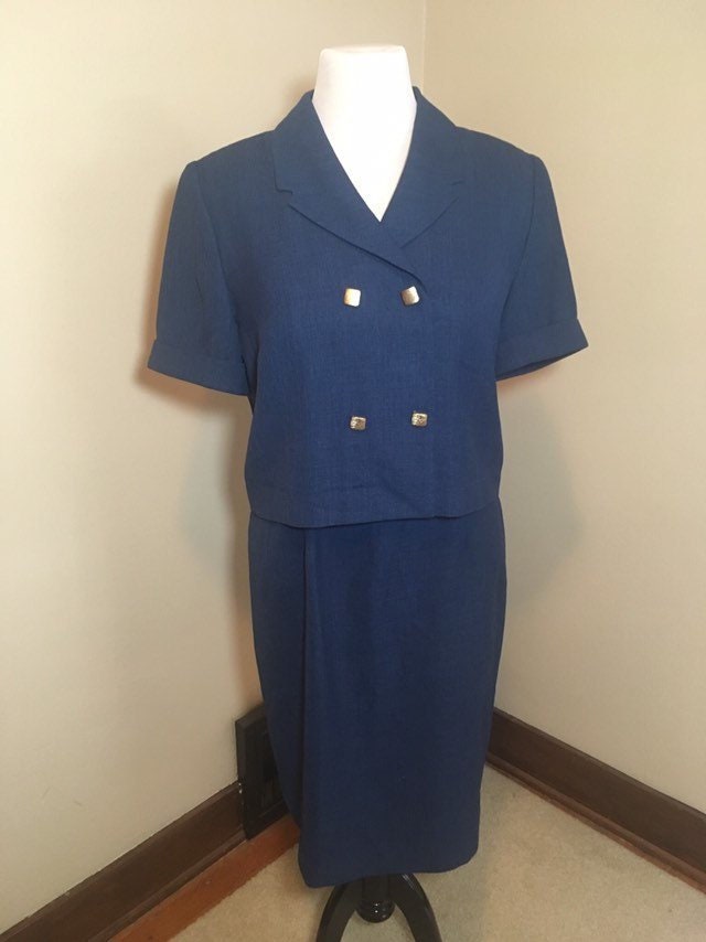 Leslie Fay Kleider 1980Er 1990Er Retro Damen Power Suit Kleid in Marineblau - Size 14 von PrimaDonnaVintage