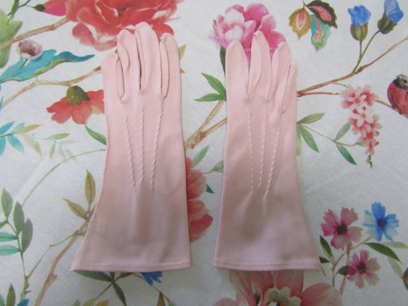 Rosa Vintage Nylon HandschuheArmstulpenHandgelenklänge23 cmGröße 16 Bis 16, 5 - Handschuh-Auführung #bw#4605196666 von PrimaMona