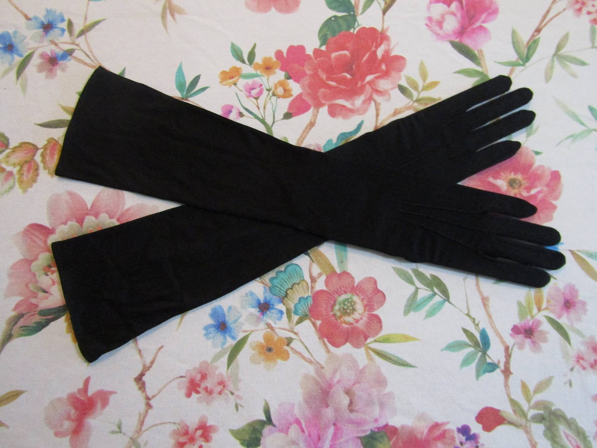 Vintage 18" Schwarze Rayon Opera HandschuheNöchen Knöpfe-Größe 6 1/2Handschuh Auktion # 12950322 von PrimaMona