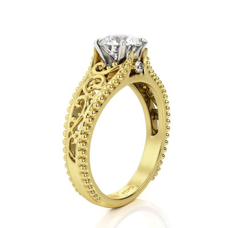 Art Deco Moissanit Verlobungsring 14K Zweifarbiges Gold Filigree von PrimeElement