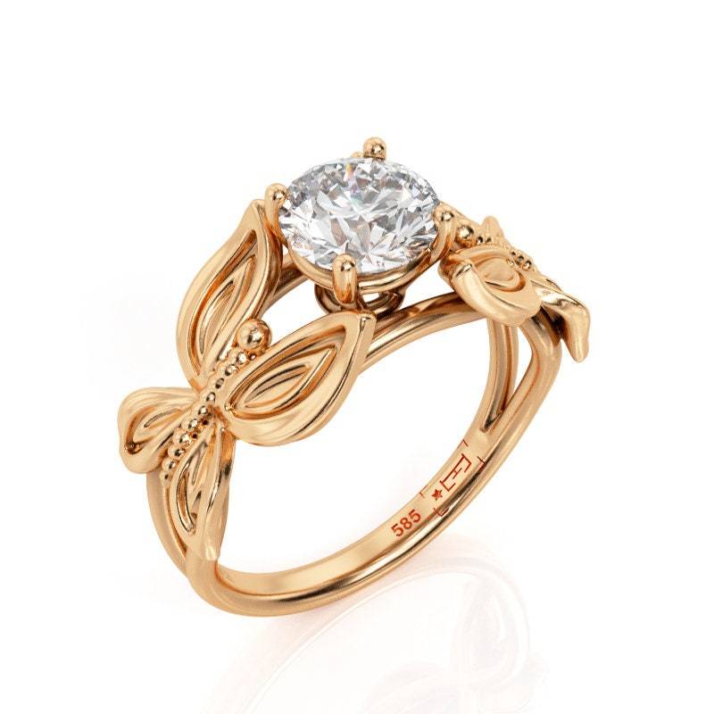 Schmetterling 14K Rose Gold Moissanit Verlobungsring von PrimeElement