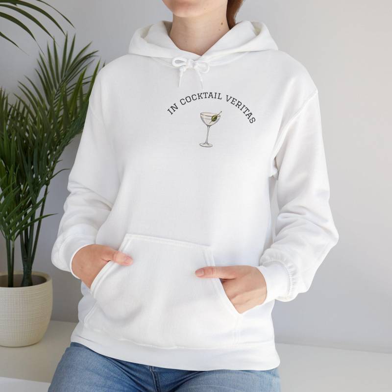 Funny Hoodie, Cocktail, Cocktail-Inspired Unisex Sweadshirt| Gift For Cocktail Lovers, Party Wear, Casual, Unique Drink Enthusiast Hoodie von PrimeTeeStoreDesigns