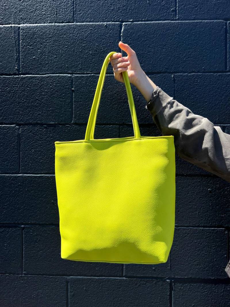 Gelbgrüne Ledertasche von PrimecutBags