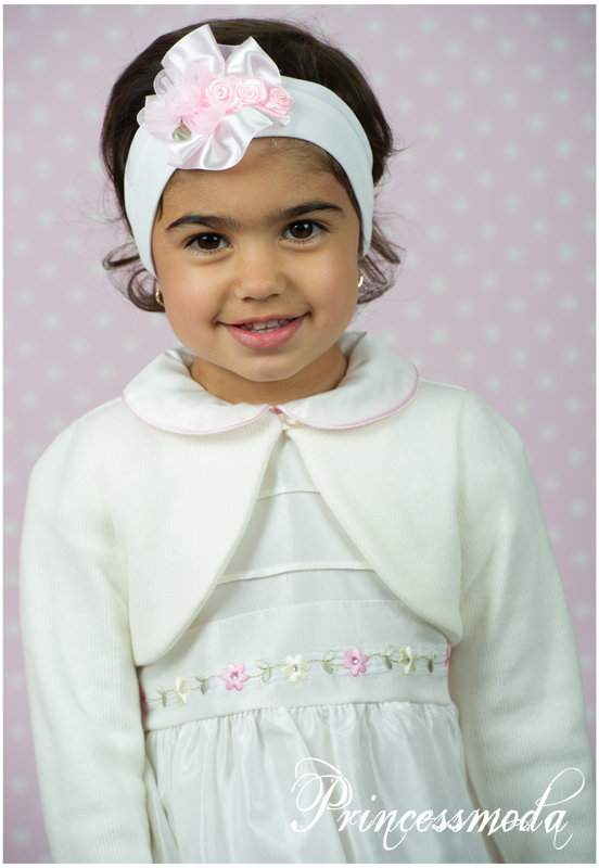 Bolero in zartem Creme von Princess Moda