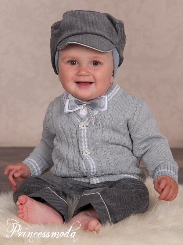 CHRISTIAN - Ein zuckersüßer Babyanzug in Grau von Princess Moda