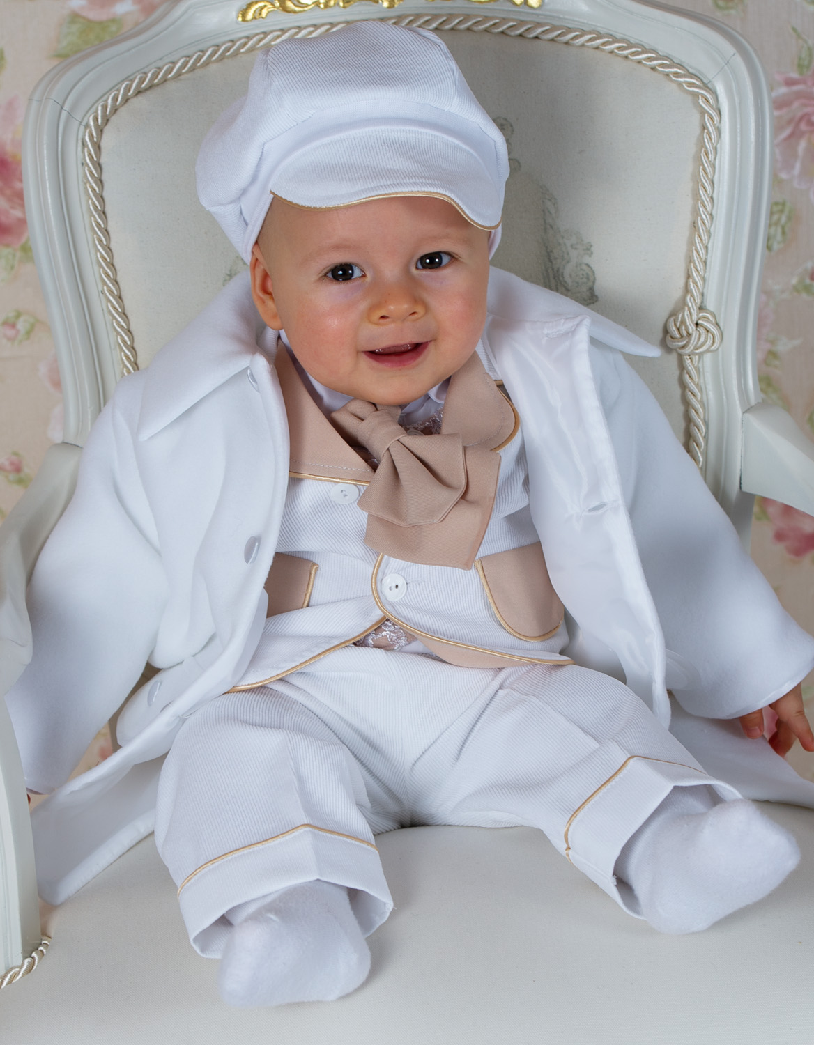 Eleganter Taufanzug Paulino aus Cord inkl. Mantel von Princess Moda