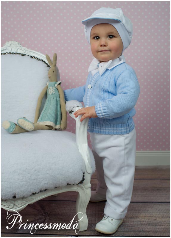 FREDDY - Taufanzug mit blauer Strickjacke von Princess Moda
