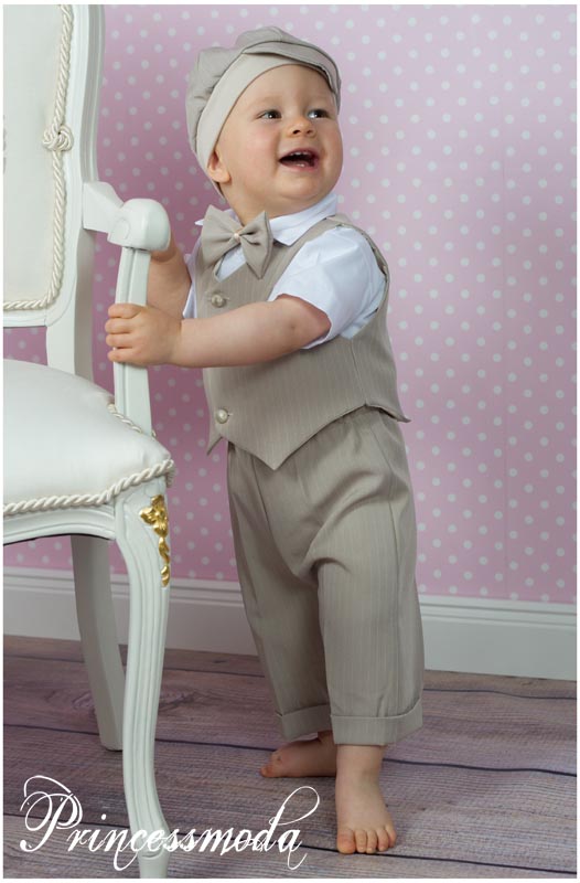 Laurin! Sommertaufanzug mit Nadelstreifen von Princess Moda