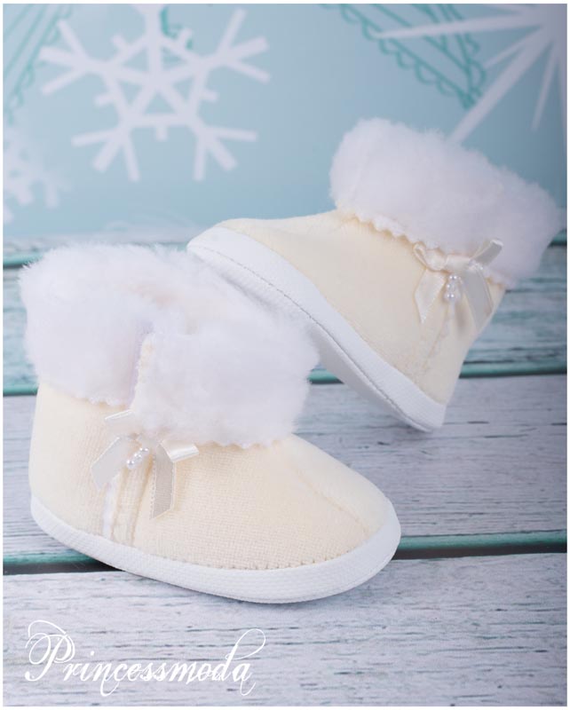 Nr.58 Jetzt auch in CREME: Die ersten Stiefel! von Princess Moda