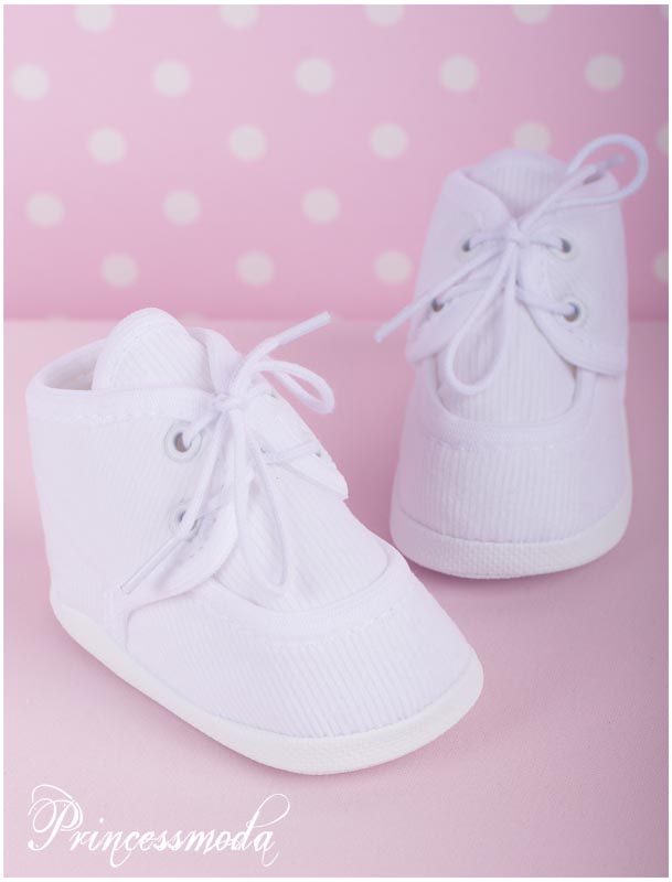 Schöne Taufschuhe aus weichem Cord in weiß von Princess Moda