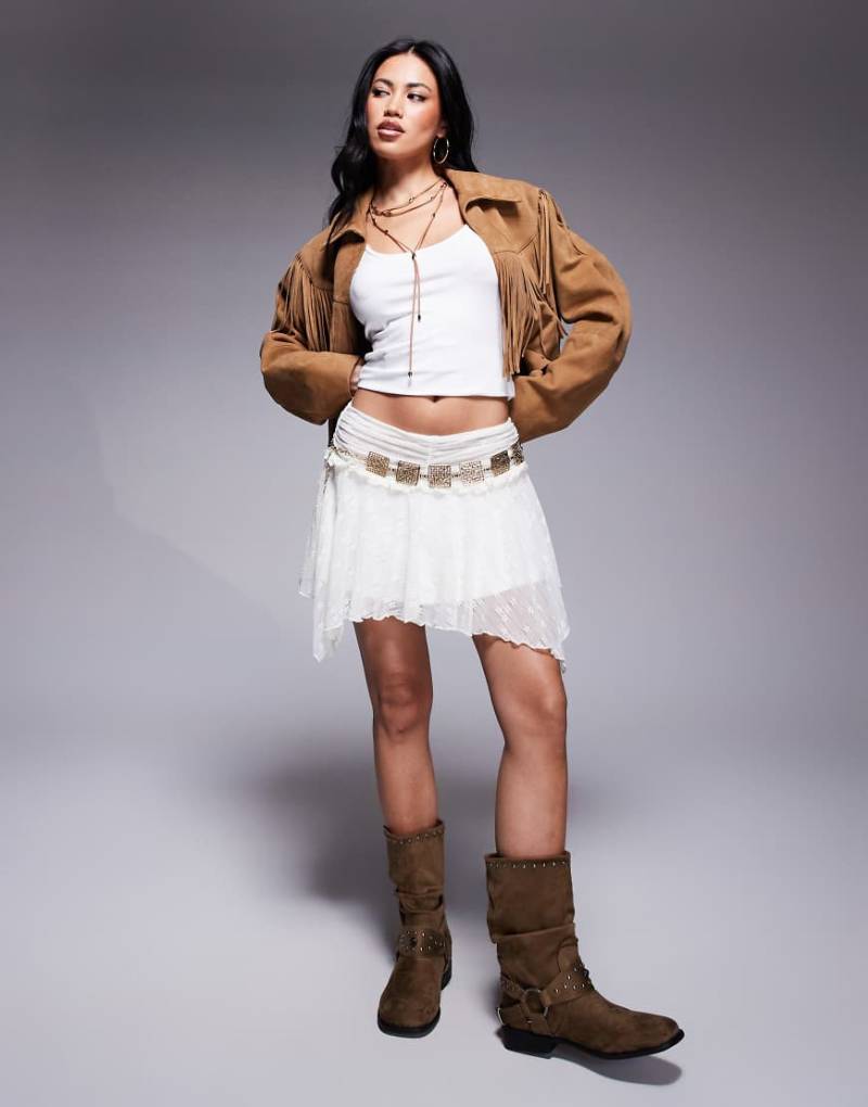 Princess Polly - Ayra - Asymmetrisch geschnittener Feen-Minirock aus Spitze in Creme-Weiß von Princess Polly