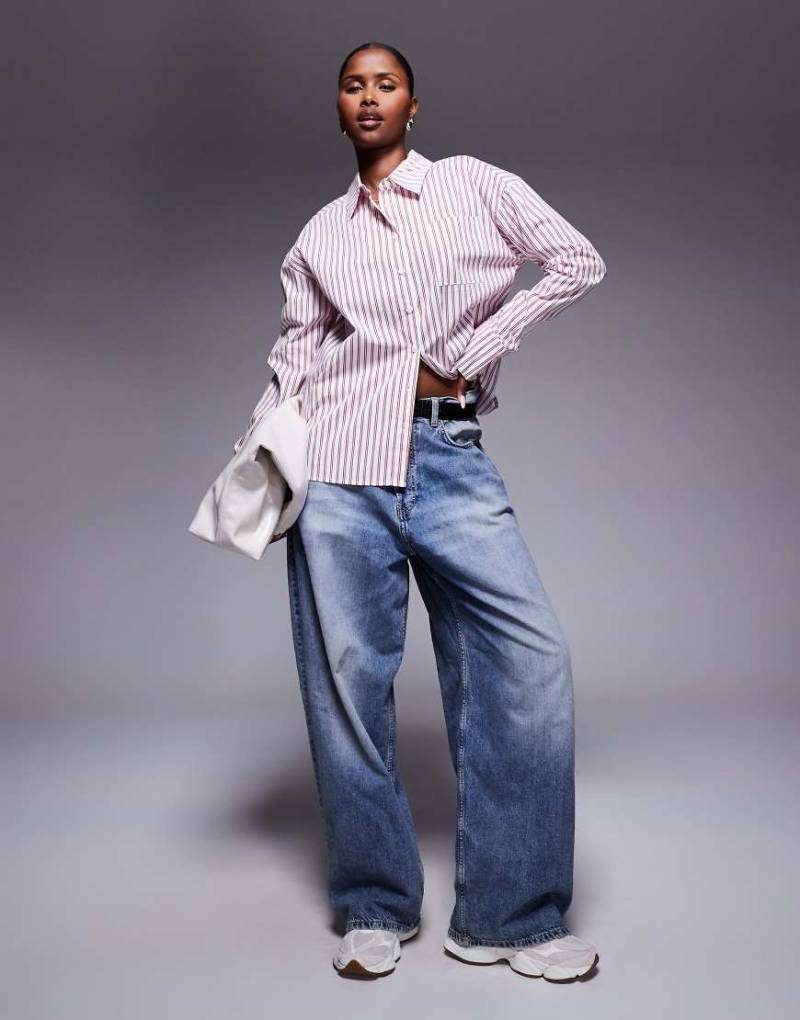 Princess Polly - Belize - Gestreifte Hemdbluse in Weiß und Rot mit Brusttasche von Princess Polly