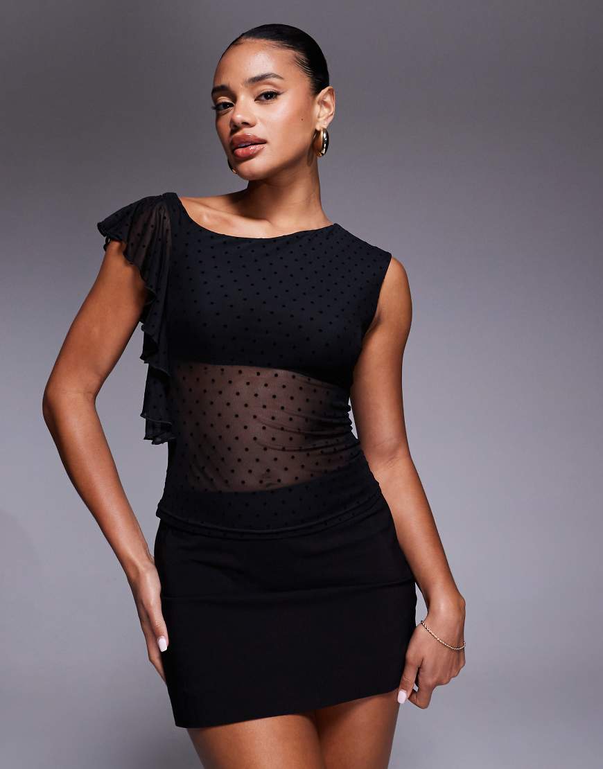 Princess Polly - Cicero - Asymmetrisches Mesh-Oberteil in Schwarz mit Polka-Dots und Rüschenschulter von Princess Polly