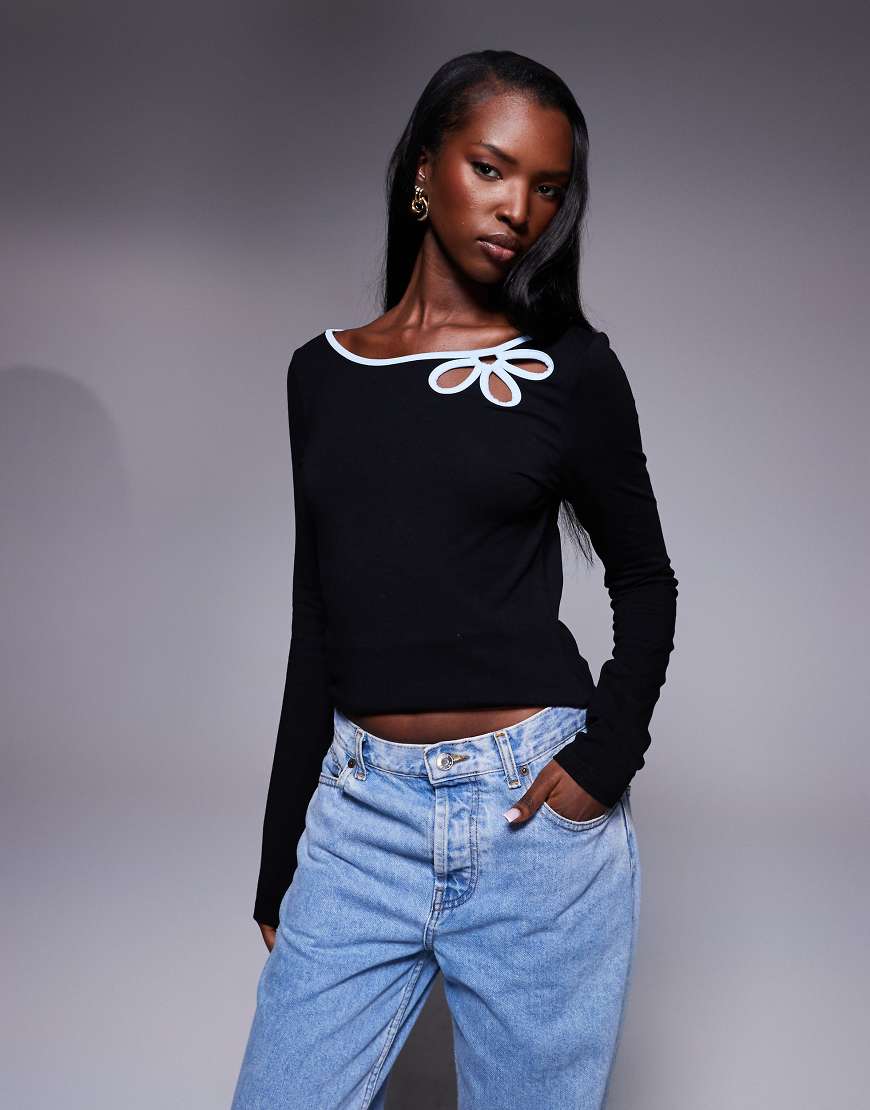 Princess Polly - Double Back - Langärmliges Oberteil in Schwarz mit blumenförmigem Zierausschnitt von Princess Polly