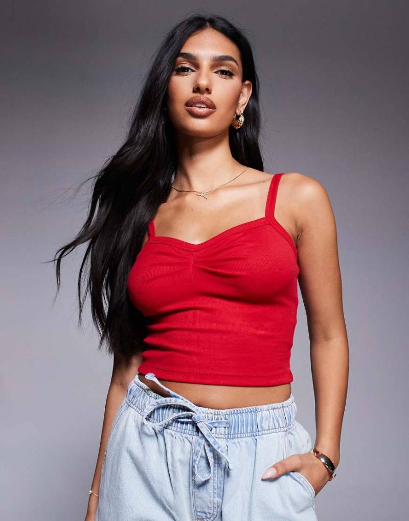Princess Polly - Essentials - Vorne gerafftes, geripptes Camisole-Oberteil in Rot von Princess Polly