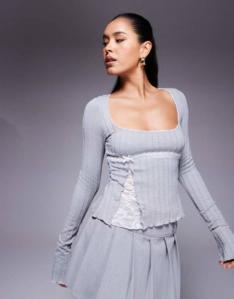 Princess Polly - Noir - Langärmliges Oberteil in Grau mit Spitzeneinsatz und eckigem Ausschnitt von Princess Polly