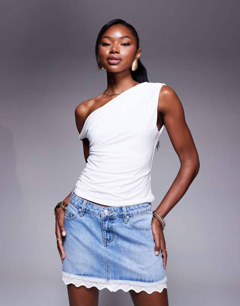 Princess Polly - Mini-Jeansrock in Mittelblau mit Spitzenbesatz von Princess Polly