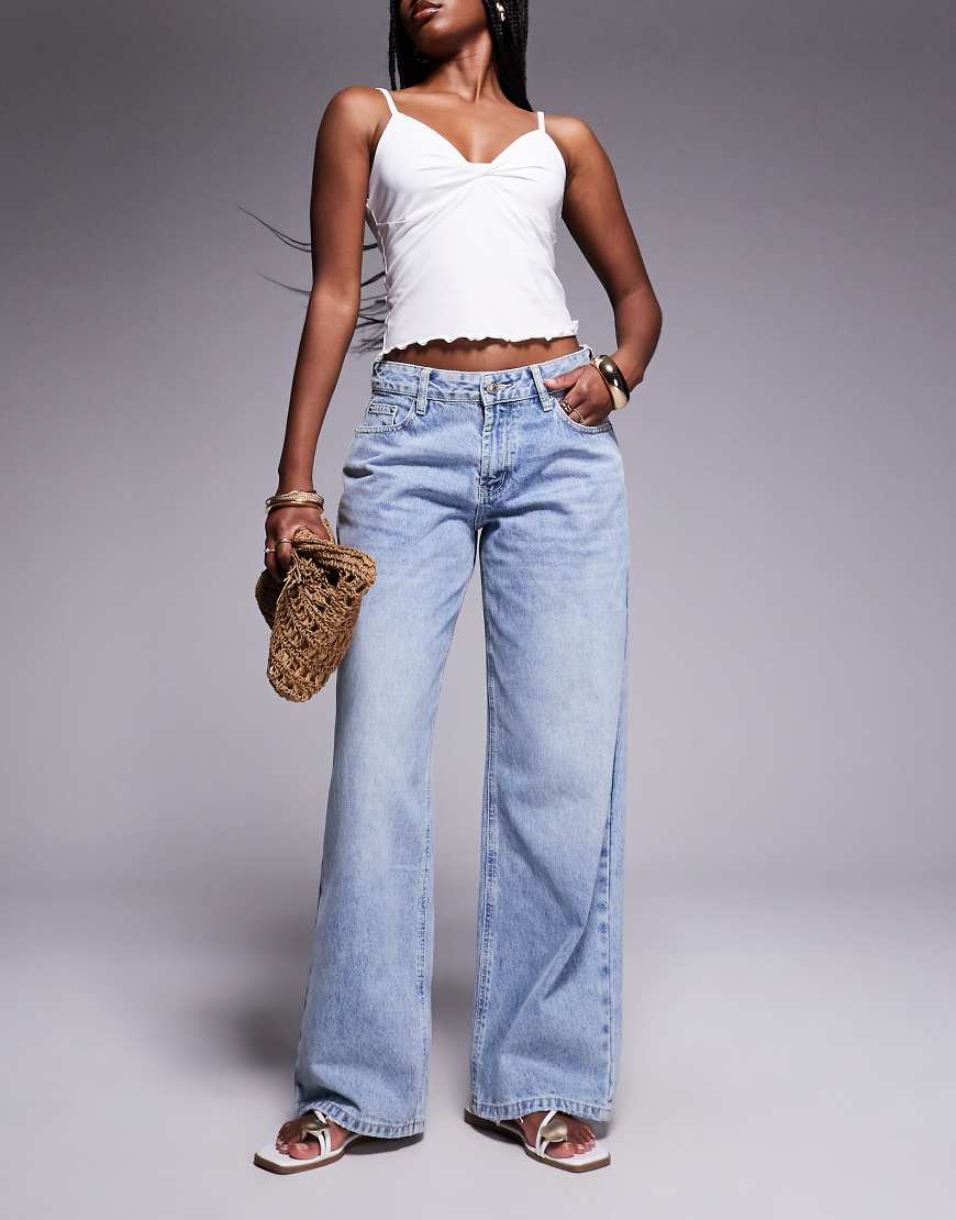 Princess Polly - Serenitia - Locker geschnittene Jeans in blauer Waschung mit mittelhohem Bund und weitem Bein von Princess Polly