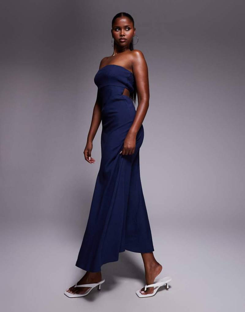 Princess Polly - Yahir - Trägerloses Maxikleid in Marineblau mit Leinenanteil, gesmokter Rückseite und Zierausschnitt von Princess Polly