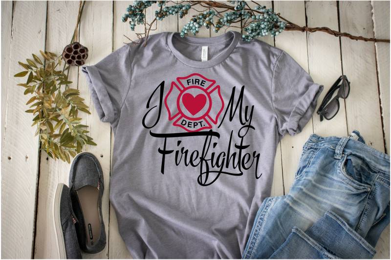 Feuerwehrmann Frau Shirt Ich Liebe Meinen Feuerwehrmann, Flowy Racerback Tank von PrincessKeepsakes