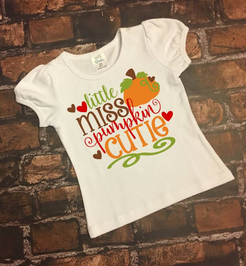 Little Miss Pumpkin Cutie Shirt - Thanksgiving-Outfit von PrincessKeepsakes