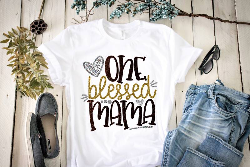Süßes Gesegnetes Mama Shirt - Geschenk Muttertags T-Shirt von PrincessKeepsakes