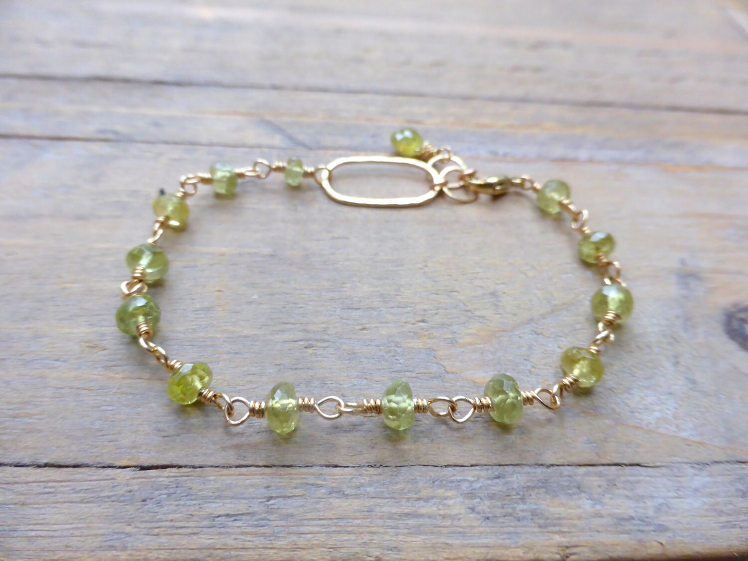 Grossular Grün Granat Link Gold Armband Grossular Grün Granat Link Gold Armband von PrincessgearJewelry