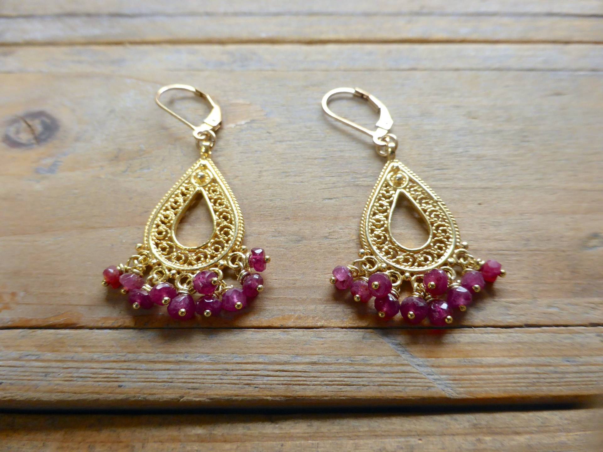 Roter Rubin Mini 22K Gold Vermeil Maharaja Kronleuchter Ohrringe von PrincessgearJewelry