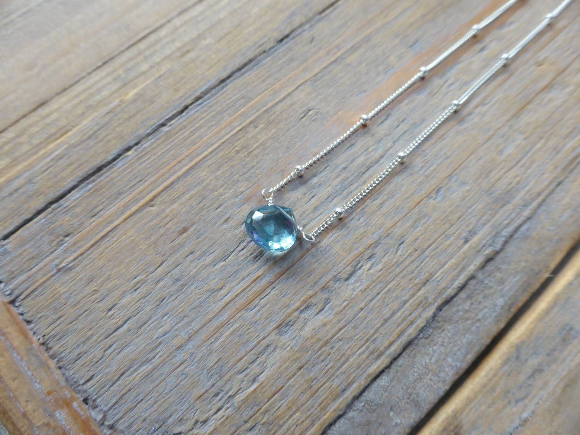 Super Solitaere - Seltene Blautopas Edelstein Und Silber Halskette Super Solitaere - Seltene Blautopas Edelstein Und Silber Halskette von PrincessgearJewelry