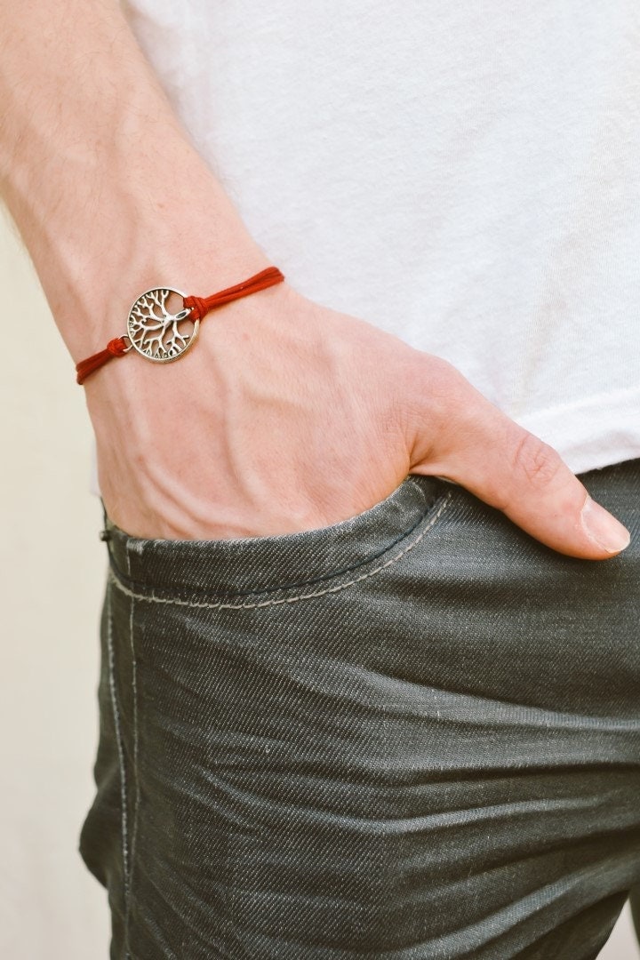 Baum Des Lebens Armband Für Männer Silber Ton Charme Rotem Band Karma Und Glück Herren Kreis Geschenk Ihn Yoga Schmuck von Principles