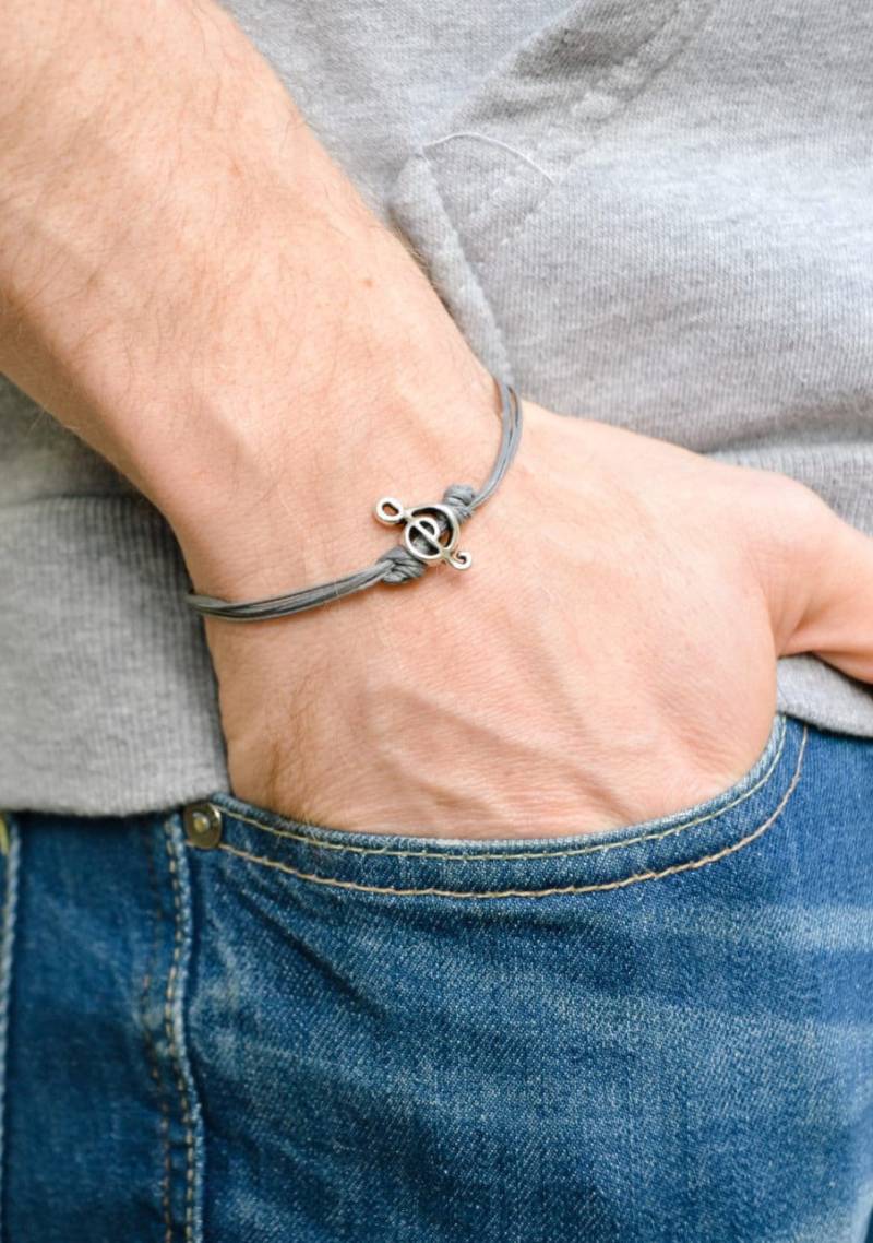 Musiker Armband Für Männer Silber Ton Perle Musiknote Herren Graue Saite Gitarrist Geschenk Ihn Reise-Accessoires Herrenschmuck von Principles
