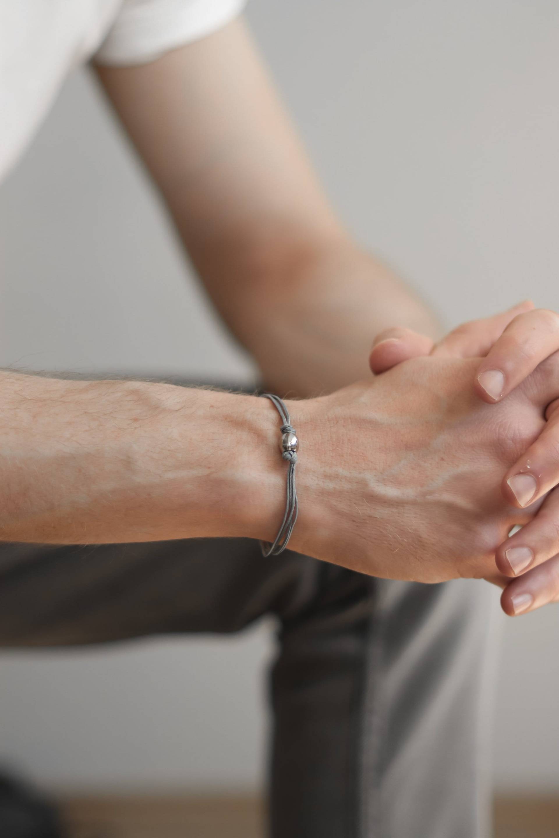 String Armband Für Männer Silber Ton Ball Bead Charm Wasserdicht Edelstahl Benutzerdefinierte Farbe Und Größe Geschenk Ihn Grau Baumwollkordel Strang von Principles