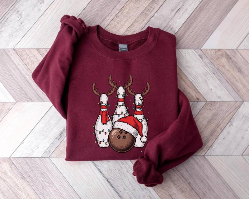 Bowling Weihnachten Sweatshirt, Bowling-Liebhaber Pullover, Geschenk Für Bowler, Football Weihnachtsbowling Shirt von PrintBoutique4U
