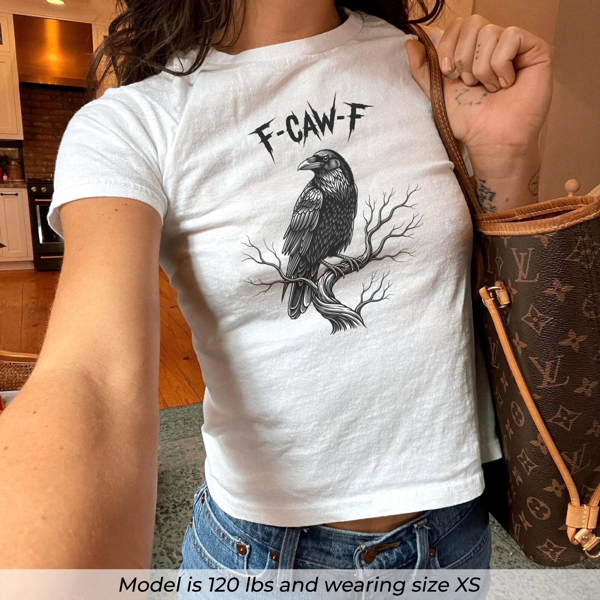 F-Caw-F Raben Baby T-Shirt, Gothic Krähe Grafik Alternative T-Shirt Frauen, Metalcore Punk Shirt, Y2K Goth F-Caw-F Raben Baby T-Shirt, Gothic Krähe Grafik Alternative T-Shirt Frauen, Metalcore Punk Shirt, Y2K Goth von PrintBoutique4U