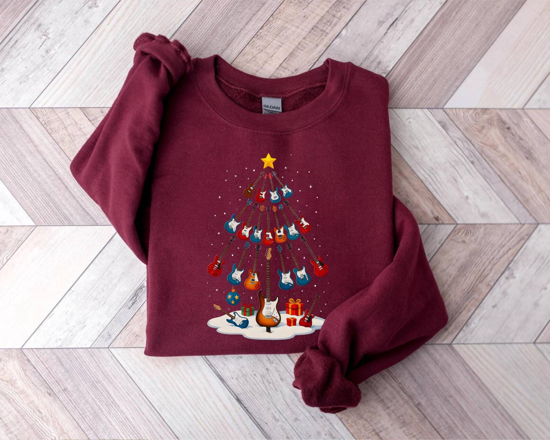 Gitarre Weihnachtsbaum Sweatshirt, Weihnachtsrock E-Gitarre Pullover, Rock Gitarrist Bekleidung, Gitarren-Liebhaber Geschenk von PrintBoutique4U
