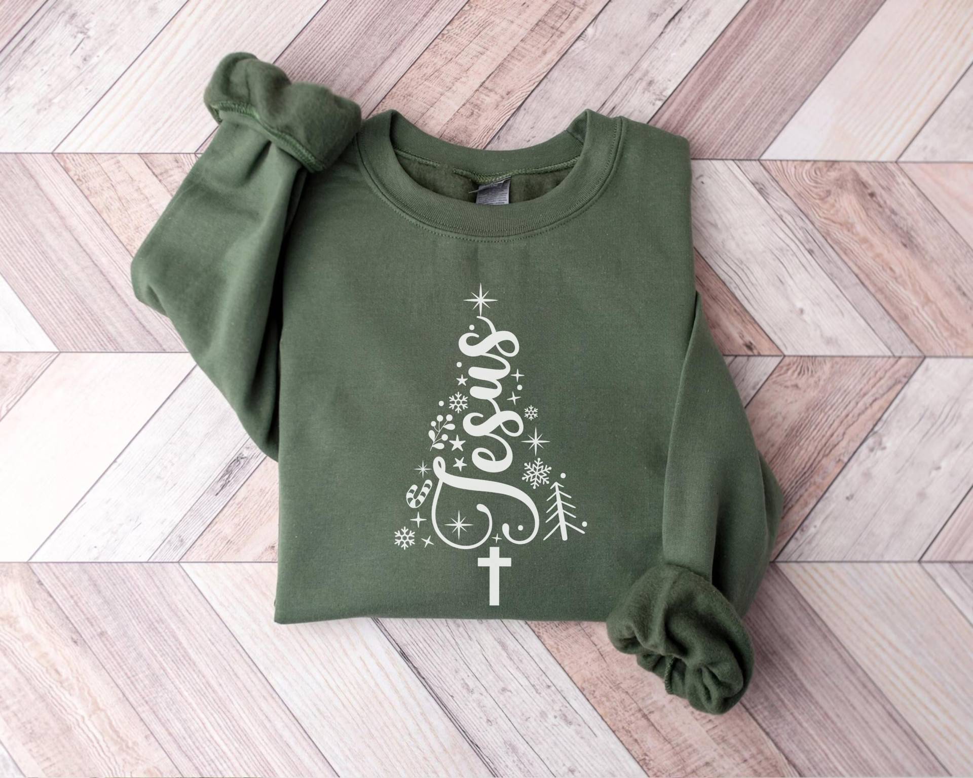 Jesus Weihnachten Sweatshirt, Christliche Pullover, Liebhaber T-Shirt, Religiöses Weihnachtsbaum Shirt, Christlicher Urlaub von PrintBoutique4U