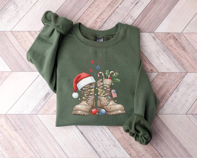 Militär Weihnachten Sweatshirt, Stiefel Pullover, Geschenk, Veteran Shirt, Usa Shirt von PrintBoutique4U