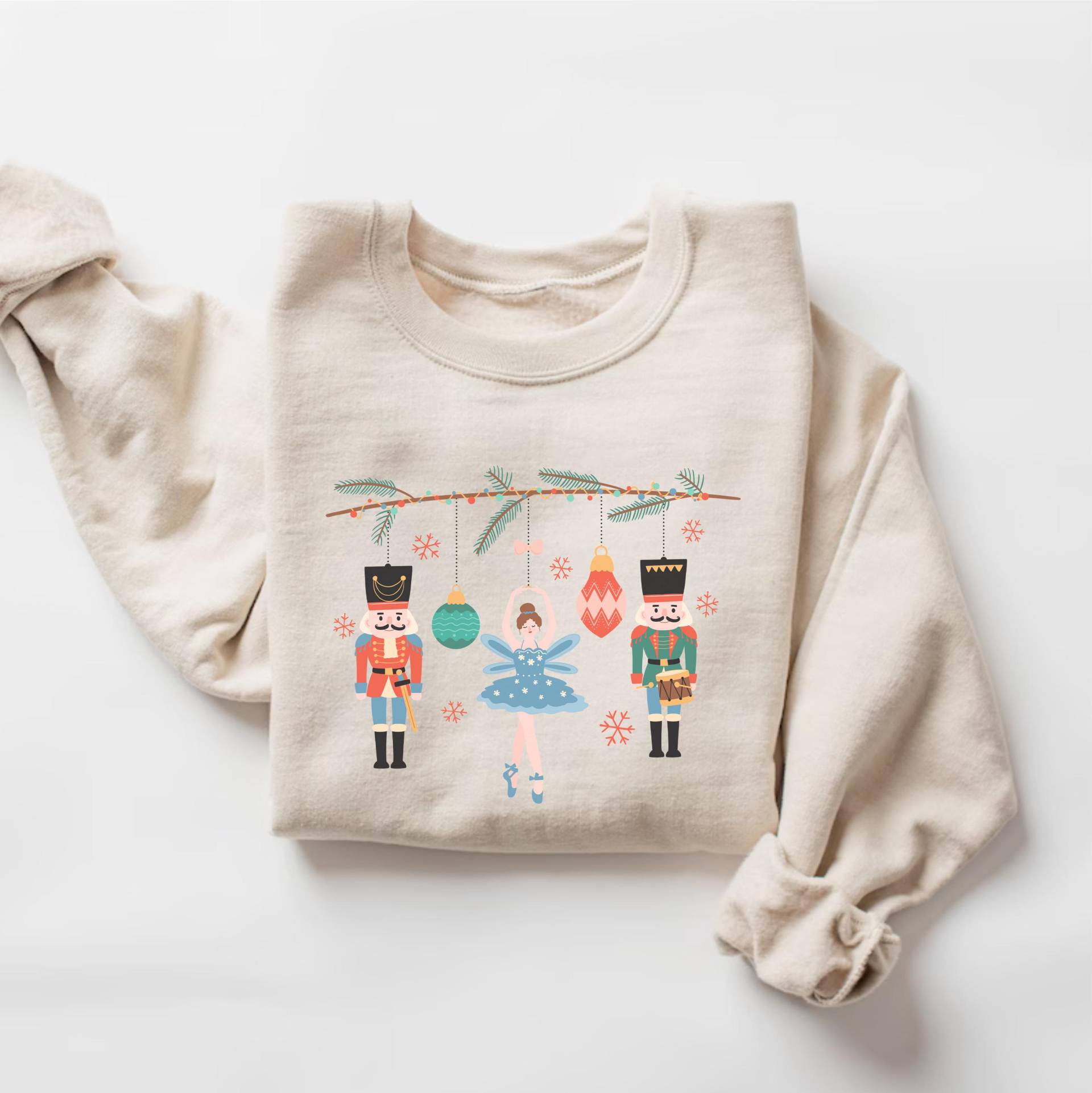 Nussknacker Weihnachten Sweatshirt, Ballett-Liebhaber-Shirt, Niedlicher Weihnachtshoodie, Tänzer Weihnachtsgeschenk, Ballett-Pullover, Zuckerfee Nussknacker Weihnachten Sweatshirt, Ballett-Liebhaber-Shirt, Niedlicher Weihnachtshoodie, Tänzer Weihnachtsgeschenk, Ballett-Pullover, Zuckerfee von PrintBoutique4U