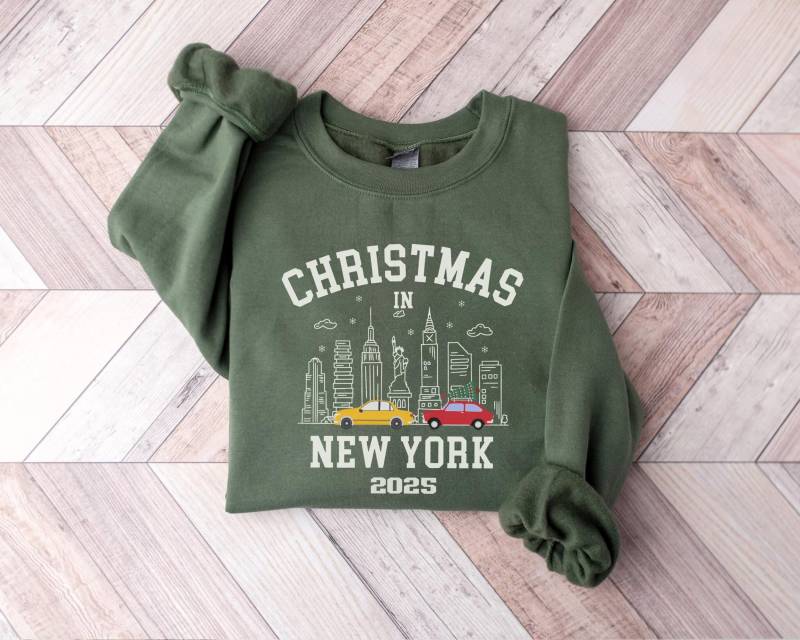 Weihnachten in New York Sweatshirt, 2025 Nyc Shirt, Damen Weihnachtspullover, Festlicher Winter York, Weihnachts Geschenk von PrintBoutique4U
