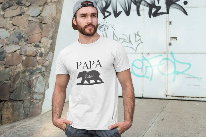 Papa Bear T-Shirt | Unisex Softstyle Papa Bear T-Shirt | Unisex Softstyle von PrintBoutiquue
