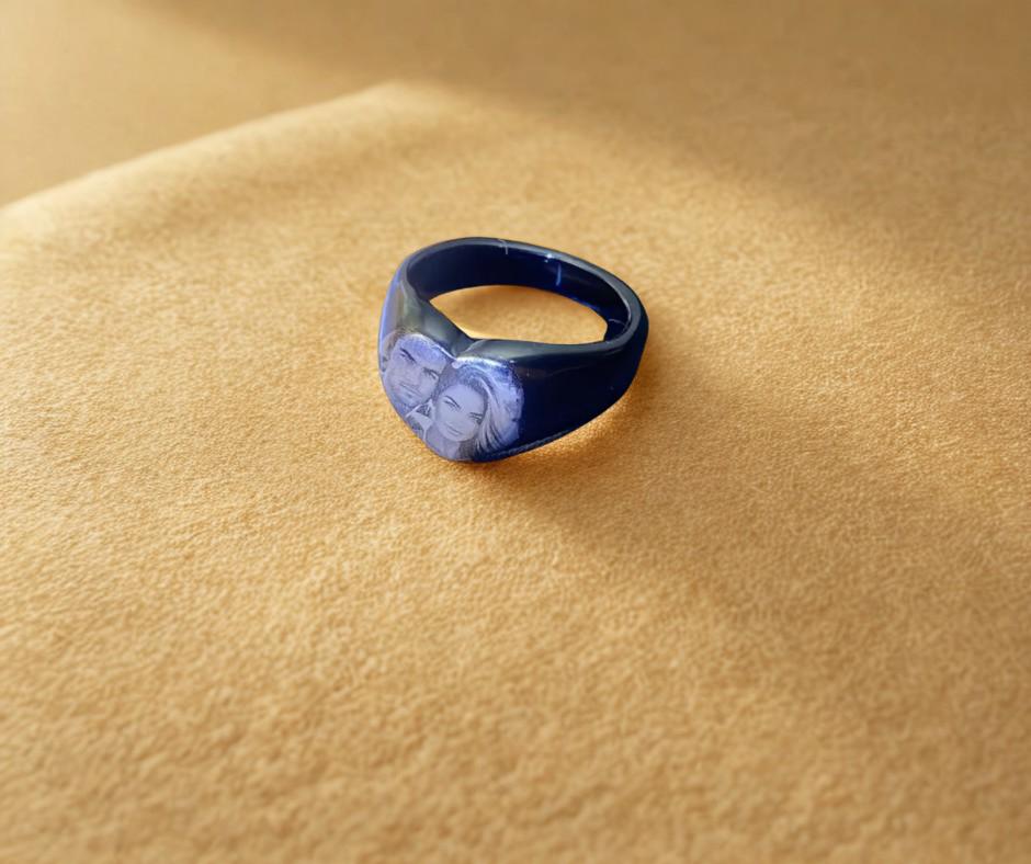 R2 Heart Ring Mit Gravur - Personalisiertes Schmuckstück Foto, Geschenk Für Paare, Errinerungsring Aus Silbernen/Schwarzen Edelstahl von PrintMyHeartDE