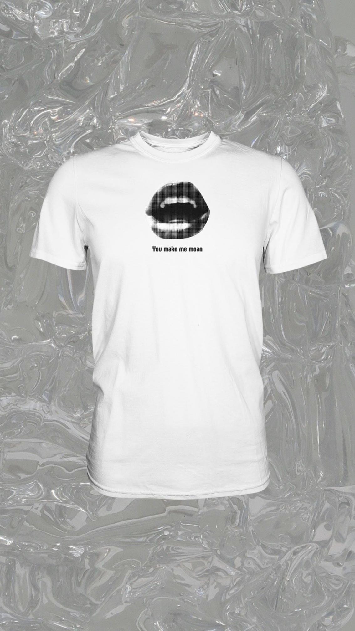 Y2K Lippen T-Shirt - Unisex Y2K Lippen T-Shirt - Unisex von PrintPicHub